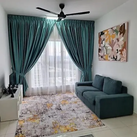 Damai-Alanis Apartment Sepang Bagian luar foto