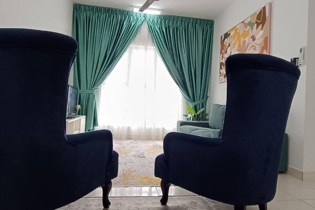 Damai-alanis Apartment *